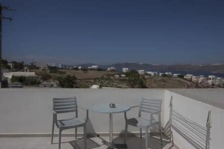 Thira's Dolphin - 90