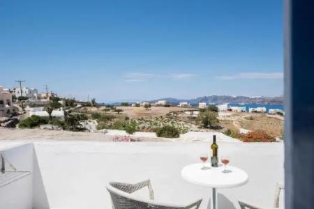 Thira's Dolphin - 107