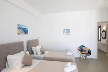 Thira's Dolphin - 103