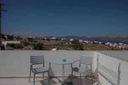 Thira's Dolphin - 75