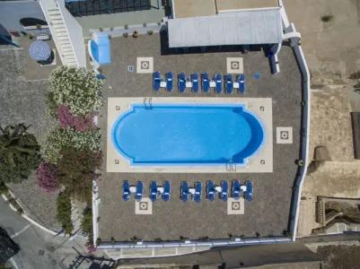 Thira's Dolphin - 12