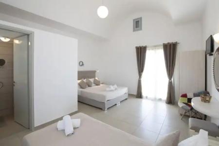 Thira's Dolphin - 88