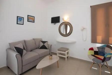 Thira's Dolphin - 134