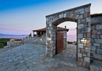 Karavia Lux Inn - 47