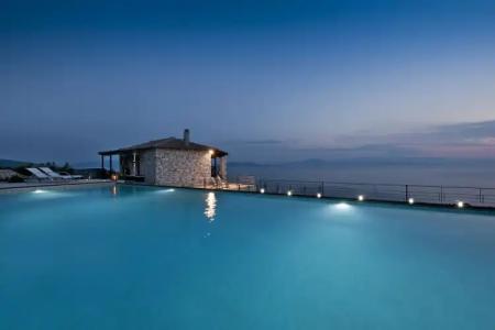 Karavia Lux Inn - 14