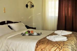 Portiani Hotel, Adamas