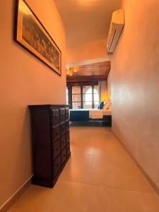 S.Nikolis' Historic Boutique - 75