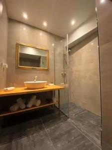 S.Nikolis' Historic Boutique - 77