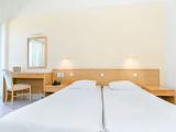 Standard Single room with balcony and with partial sea view