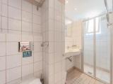1 Bedroom Standard Quadruple Family room