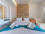 Standard room with partial sea view