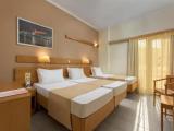 Standard Triple room with balcony