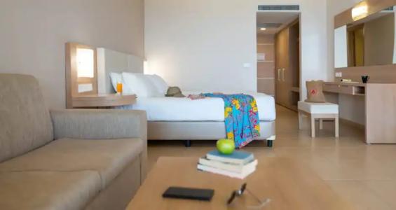 KRESTEN ROYAL Euphoria Resort - 50