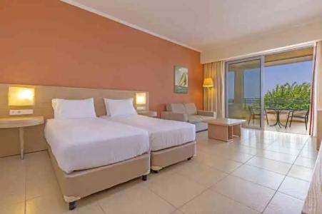 KRESTEN ROYAL Euphoria Resort - 2