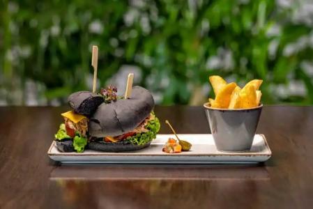 KRESTEN ROYAL Euphoria Resort - 11