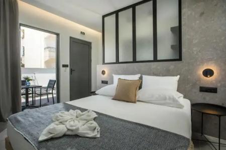 Dias Studios & Suites - 2