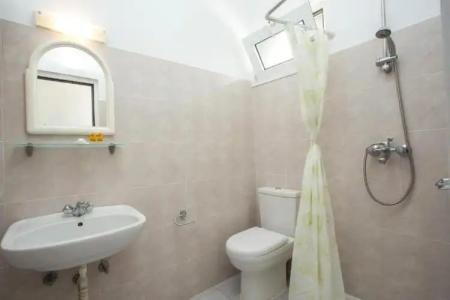 Dias Studios & Suites - 40