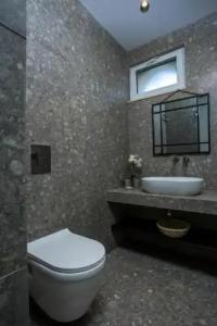 Dias Studios & Suites - 34