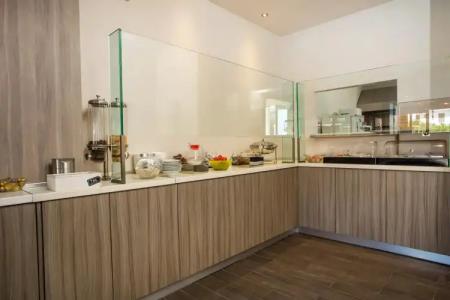 Dias Studios & Suites - 9