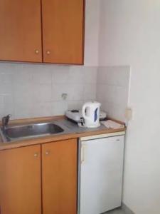 Elpida Beach Studios - 23