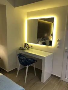 Elpida Beach Studios - 36