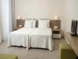 Superior Triple room with garden view