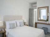 Standard Triple room with sea view