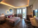 Executive Apartment with sea view