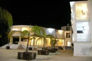 Mariana Hotel, Laganas