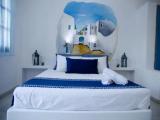 Standard Triple room with pool view