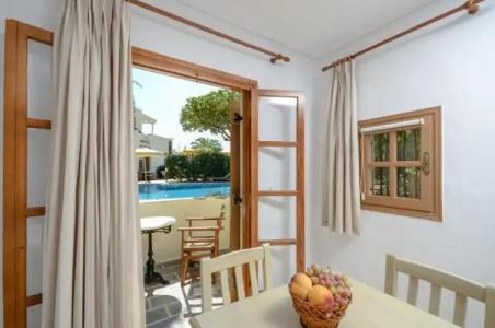 Proteas & Suites - 346