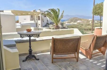 Proteas & Suites - 210