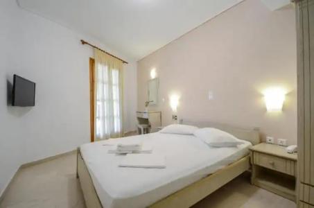 Proteas & Suites - 100