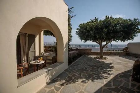 Proteas & Suites - 251