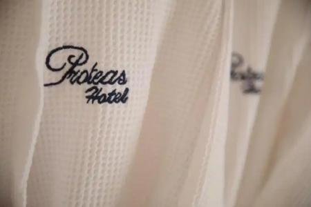 Proteas & Suites - 187