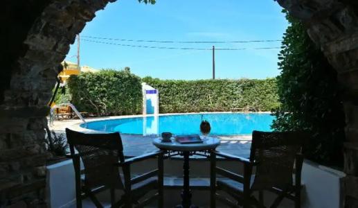 Proteas & Suites - 103