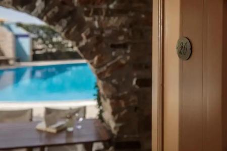 Proteas & Suites - 260