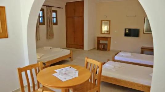 Proteas & Suites - 75