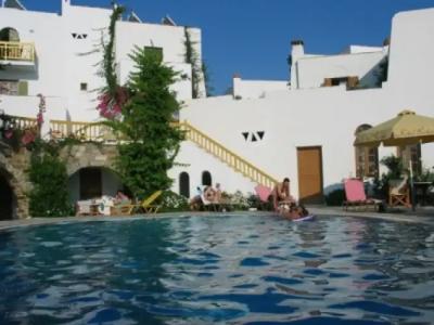 Proteas & Suites - 51