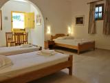Economy Quadruple Basement room