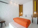 Comfort room with sea view