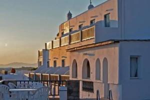 Alex Hotel, Tourlos