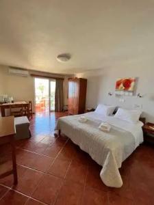 Iolkos Apartments - 168