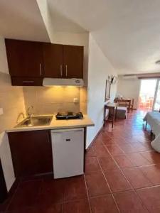 Iolkos Apartments - 250