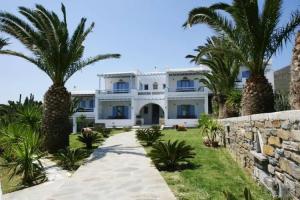 Porto Raphael Residences & Suites, Tinos Town