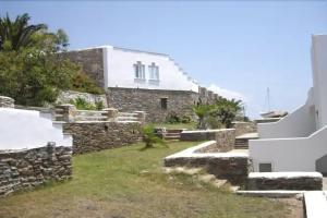 Carlo Bungalows, Tinos Town