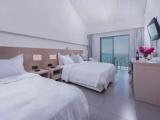 Triple room with sea view