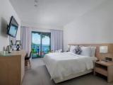 Elevated Ground Level Double room with sea view