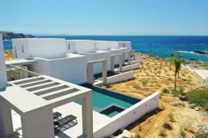 Kavos Hotel & Suites, Stavros