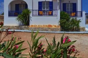 Petros Rooms, Koufonisia